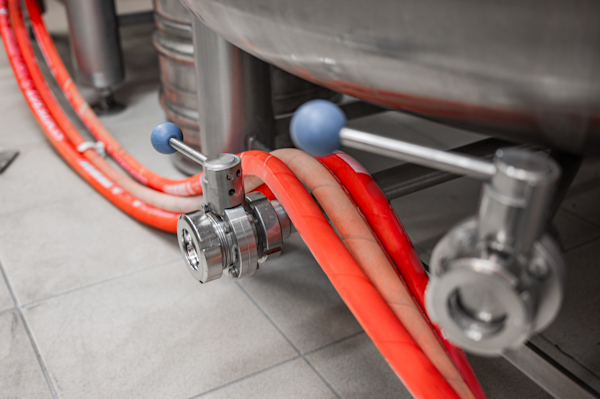 Hoses are used throughout a beer brewing system.