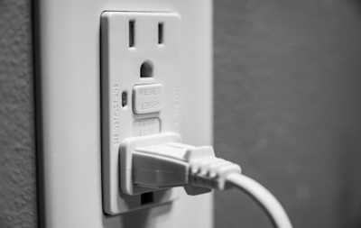 A ground fault circuit interrupter