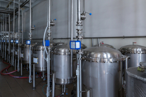 Stainless steel pipes and valves in the food industry